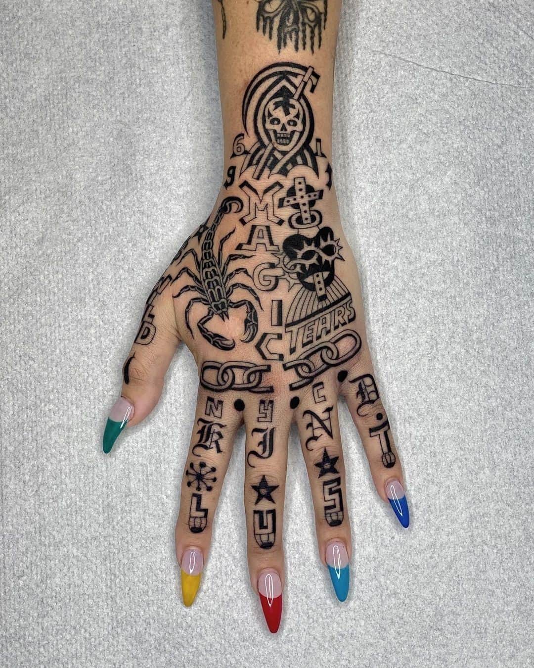 Hand Tattoo Ideas 43