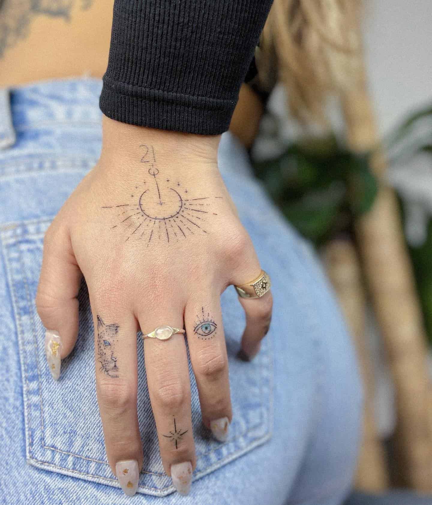 Hand Tattoo Ideas 7