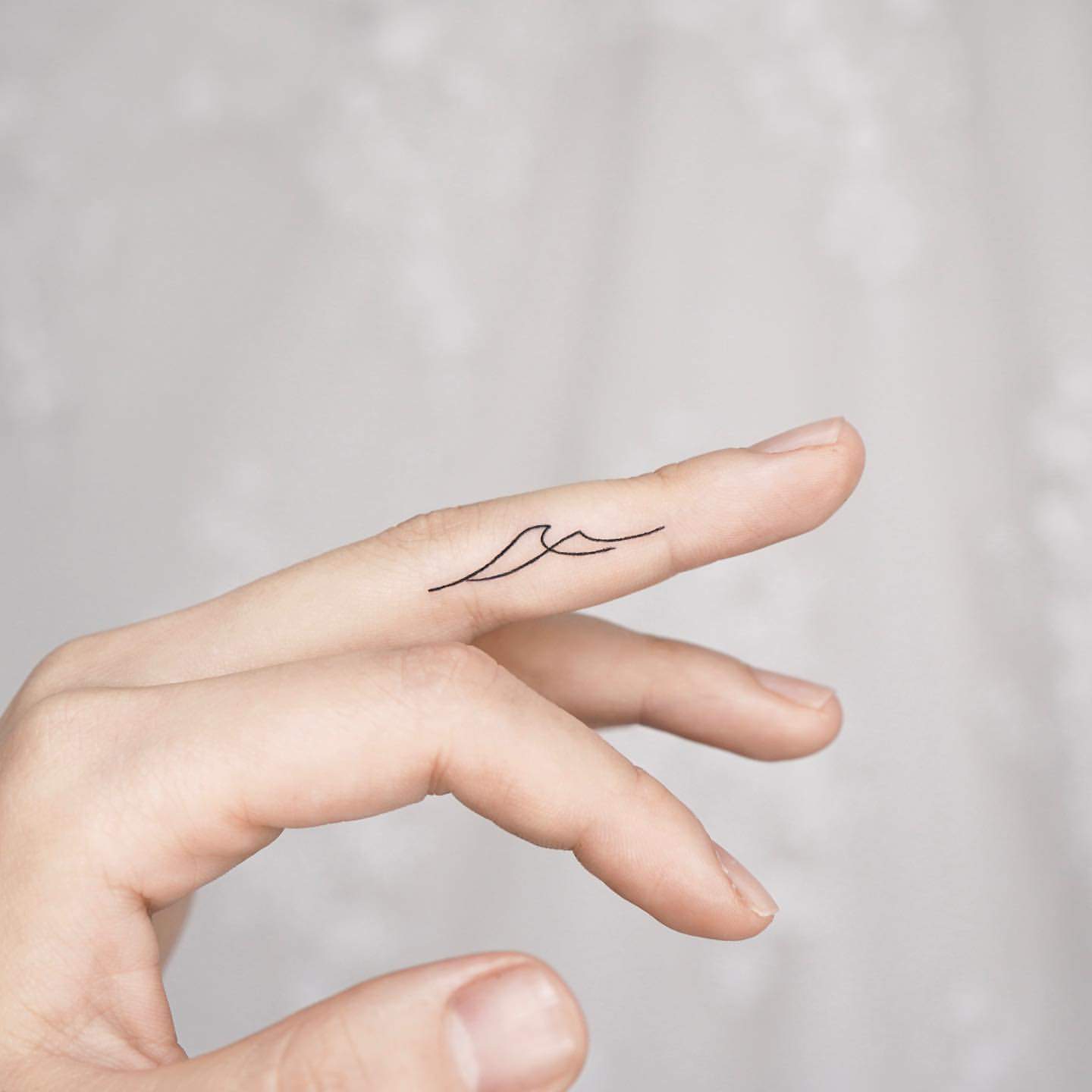15 Ring Tattoos Design On Finger - Finger Tattoo Designs-totobed.com.vn
