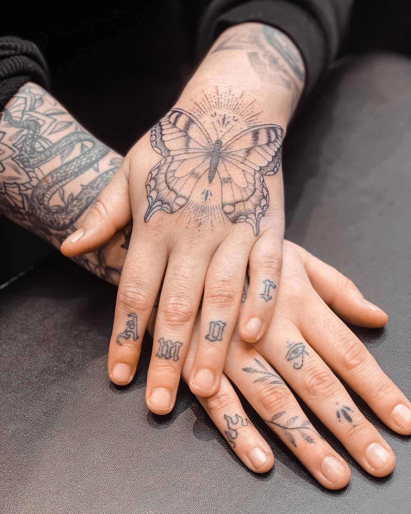 Hand Tattoo Ideas 13