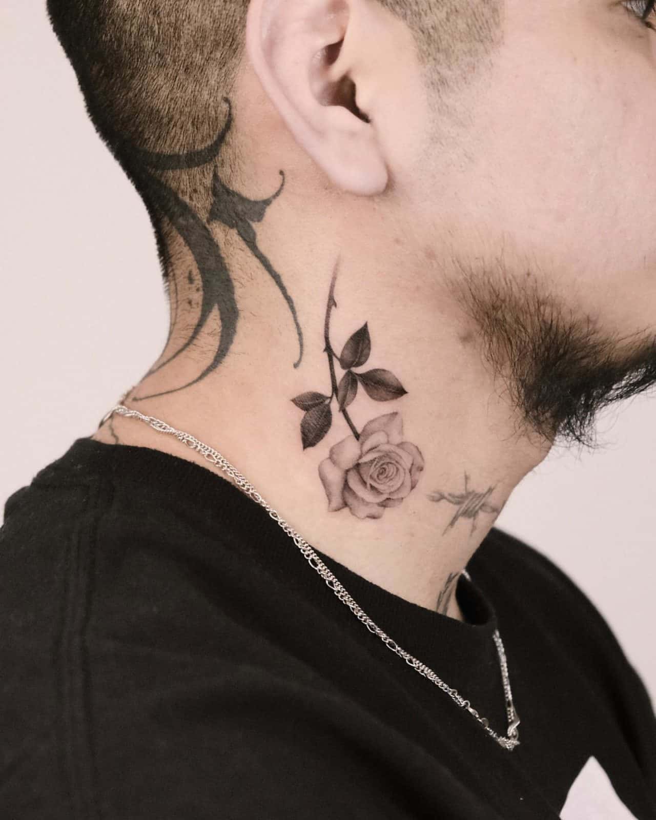 44+ Awesome Neck Tattoo Ideas for Men & Women