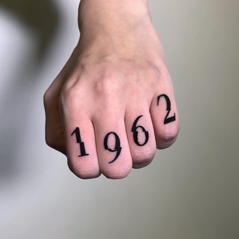 Finger Tattoo Ideas 31