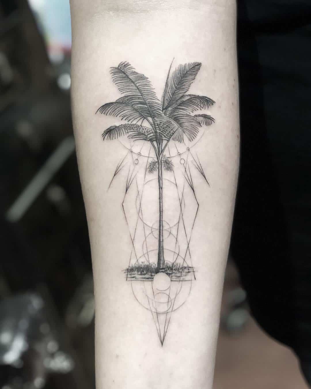 250+ Palm Tree Tattoos That Remind You To Take A Break