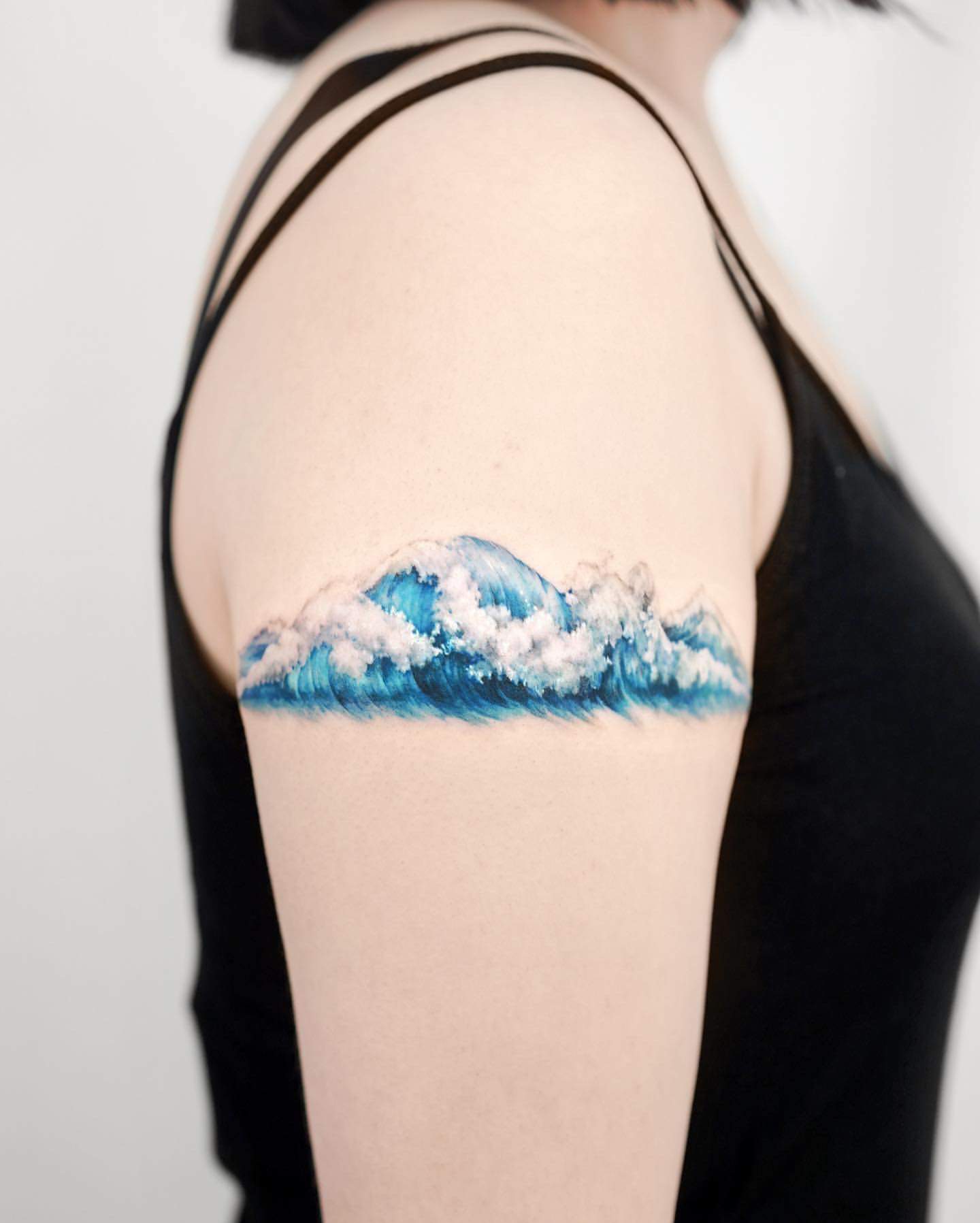 Watercolor ocean wave by Nathan Galman Ars Memoria Tattoo and Gallery  Chicago IL  rtattoo