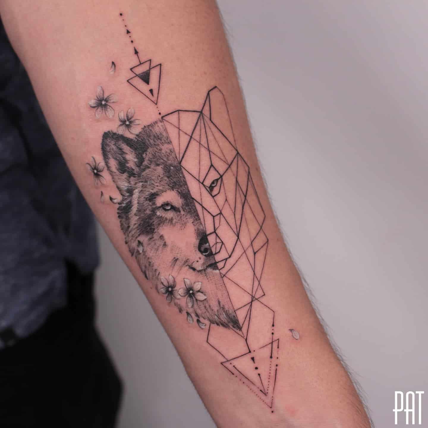Wolf Tattoo Ideas 31