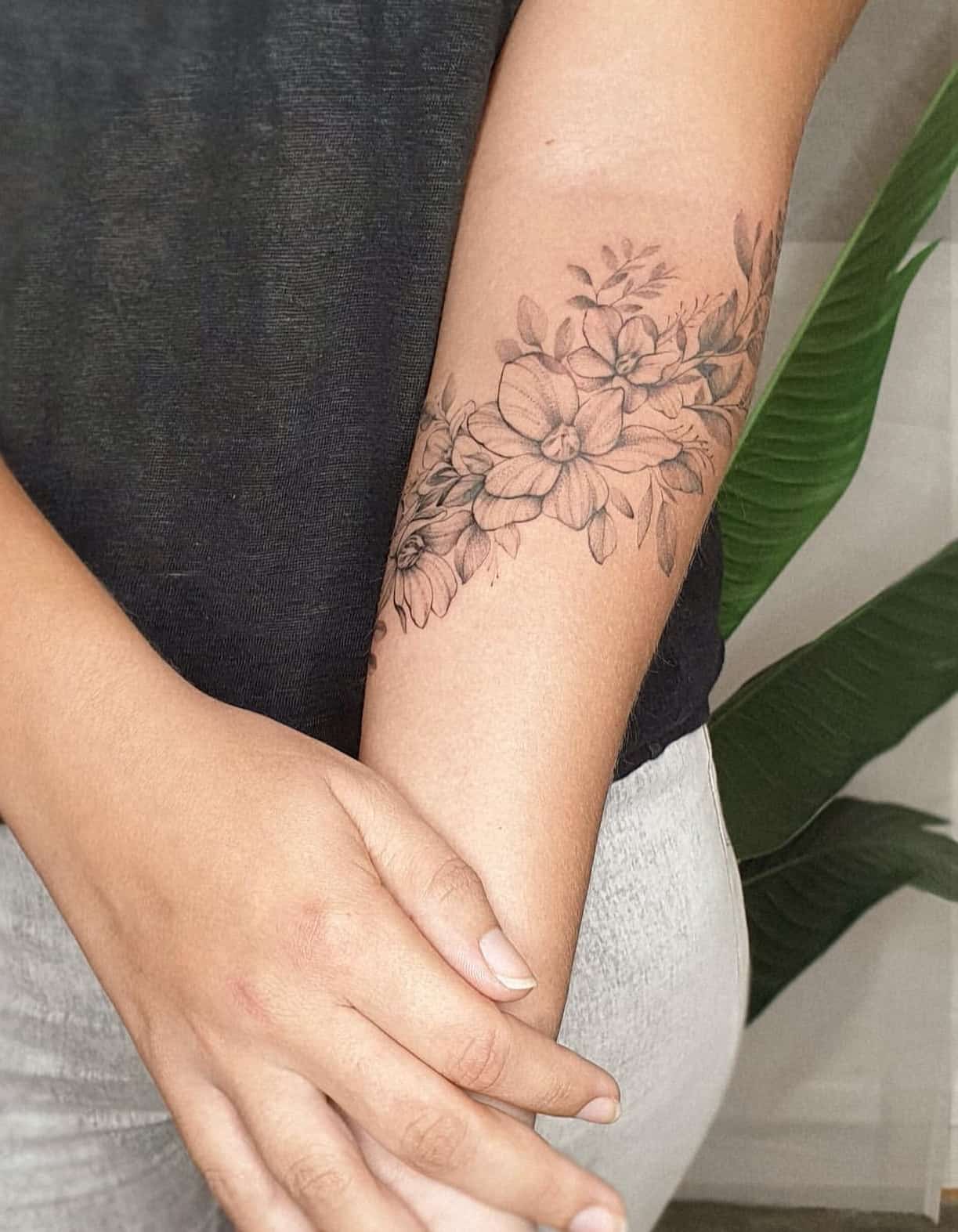 Small Flower Tattoo Ideas 32