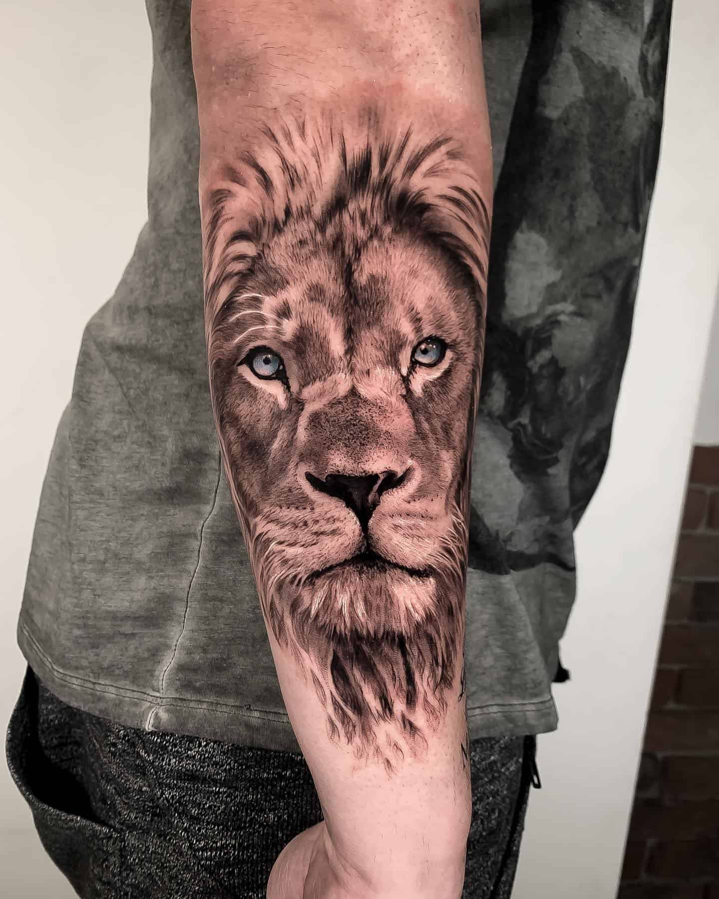 A Roar of Inspiration 50 Examples of Lion Tattoo  Art and Design