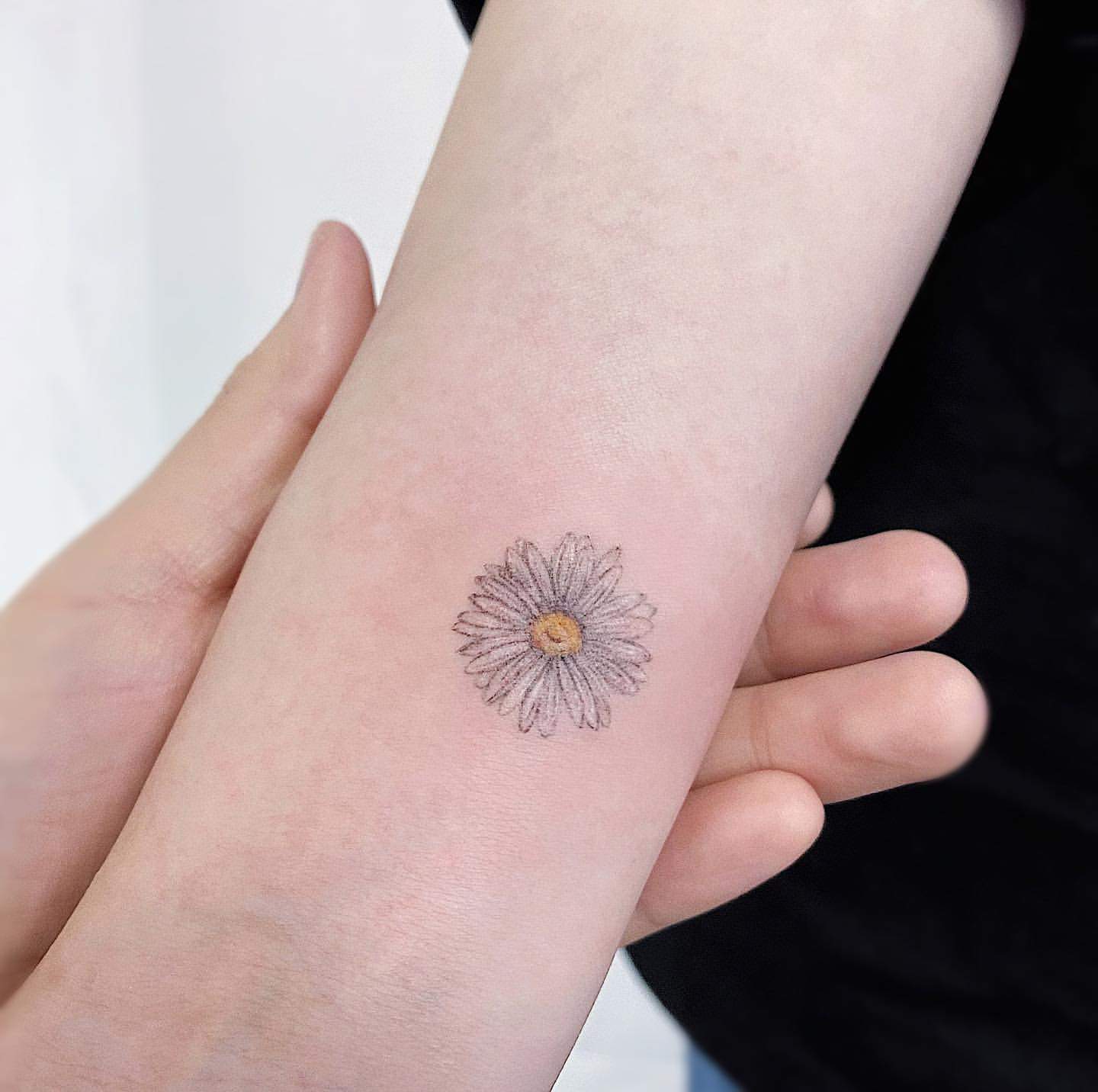 Flower Tattoo Ideas 19