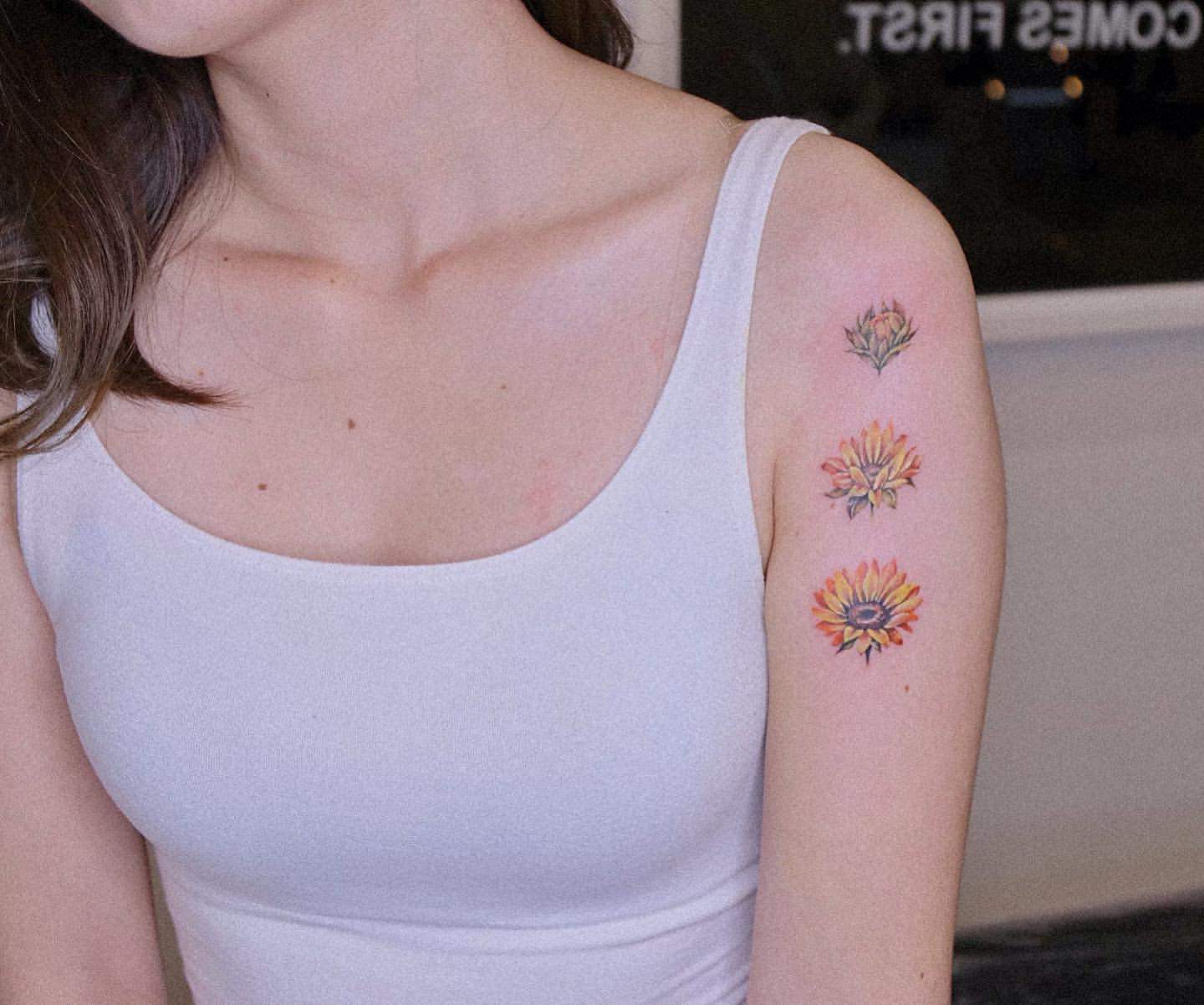 Sunflower Tattoo Ideas 36