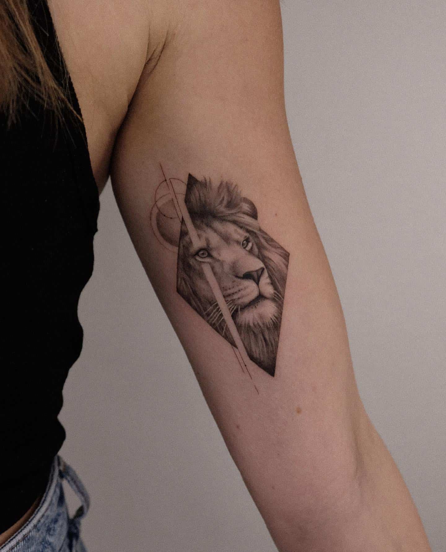Lion & Flowers Tattoo Design Instant Download Original - Etsy