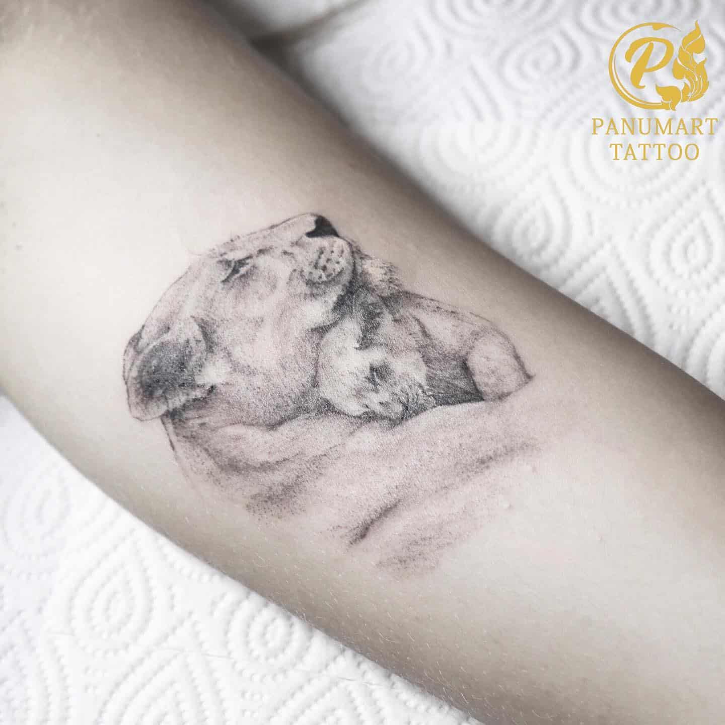 Heart of a lion done by Elvin Tattoo, Singapore. : r/tattoos