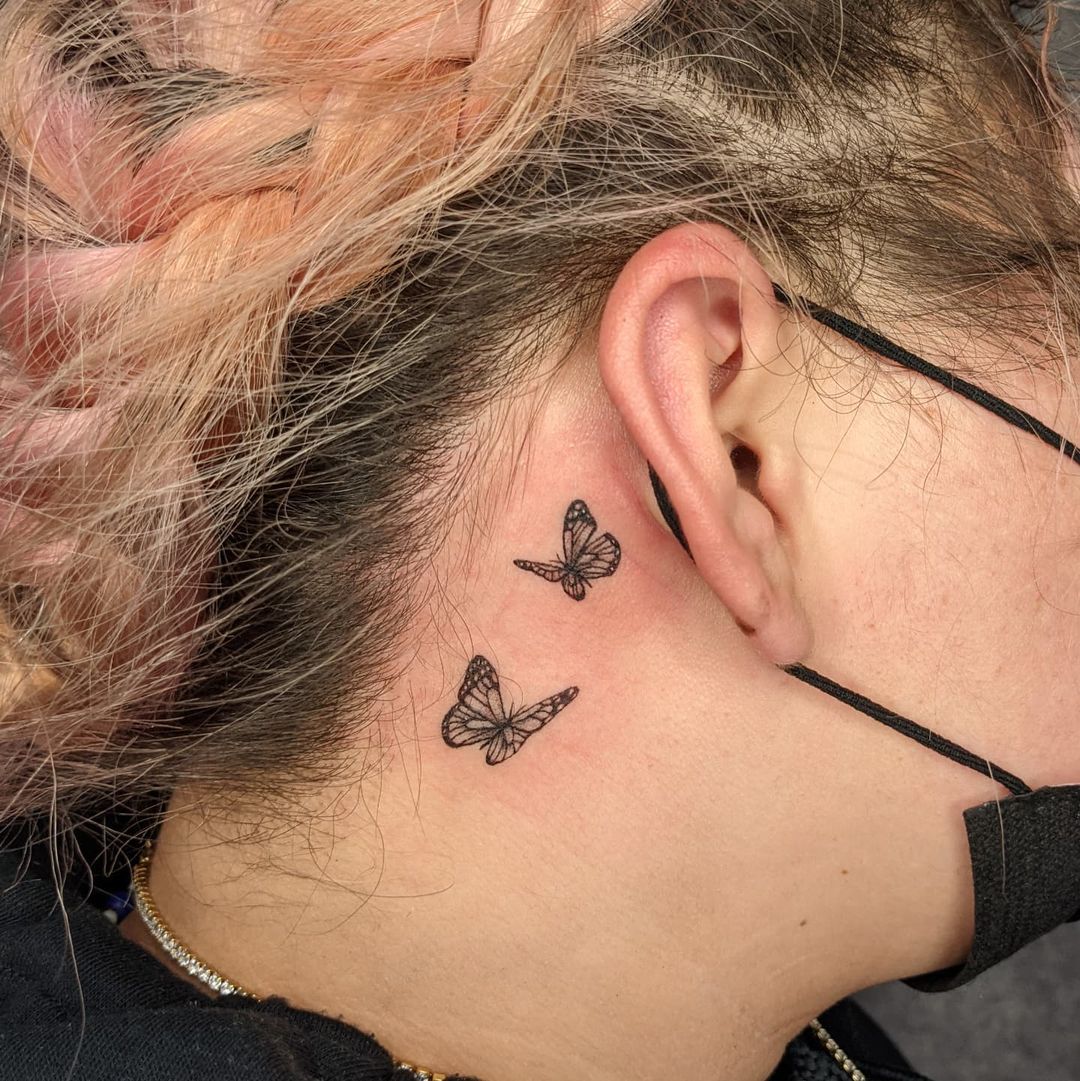 Butterfly Behind Ear Tattoo Ideas 20