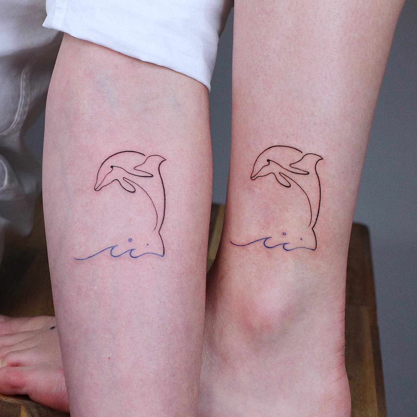 Dainty Dolphin Simple Tattoos - Dolphin Simple Tattoos - Simple Tattoos -  MomCanvas