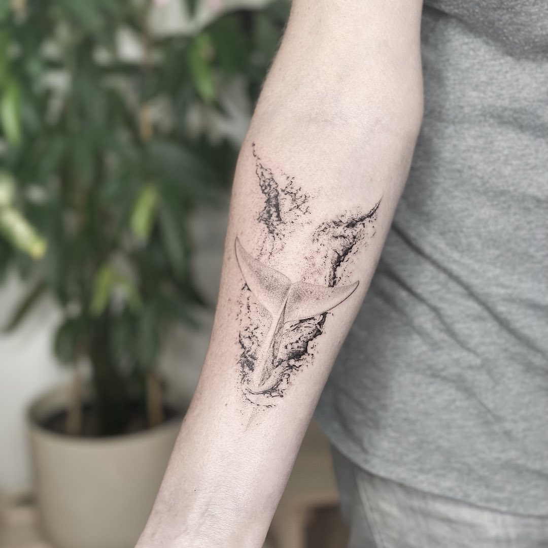 Dolphin Tattoo Ideas 18
