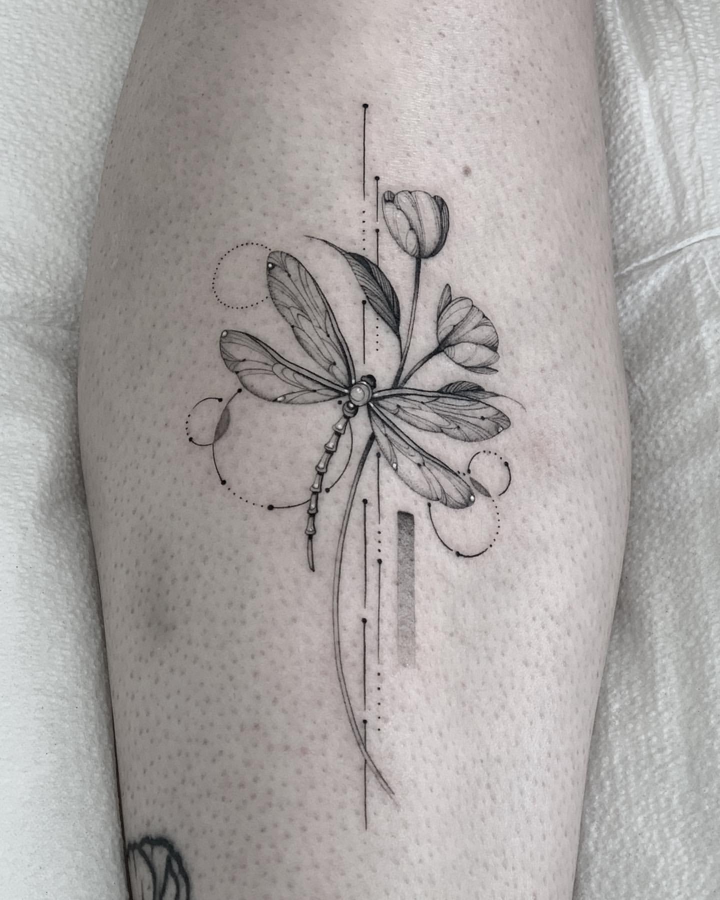Dragonfly Tattoo Ideas 18