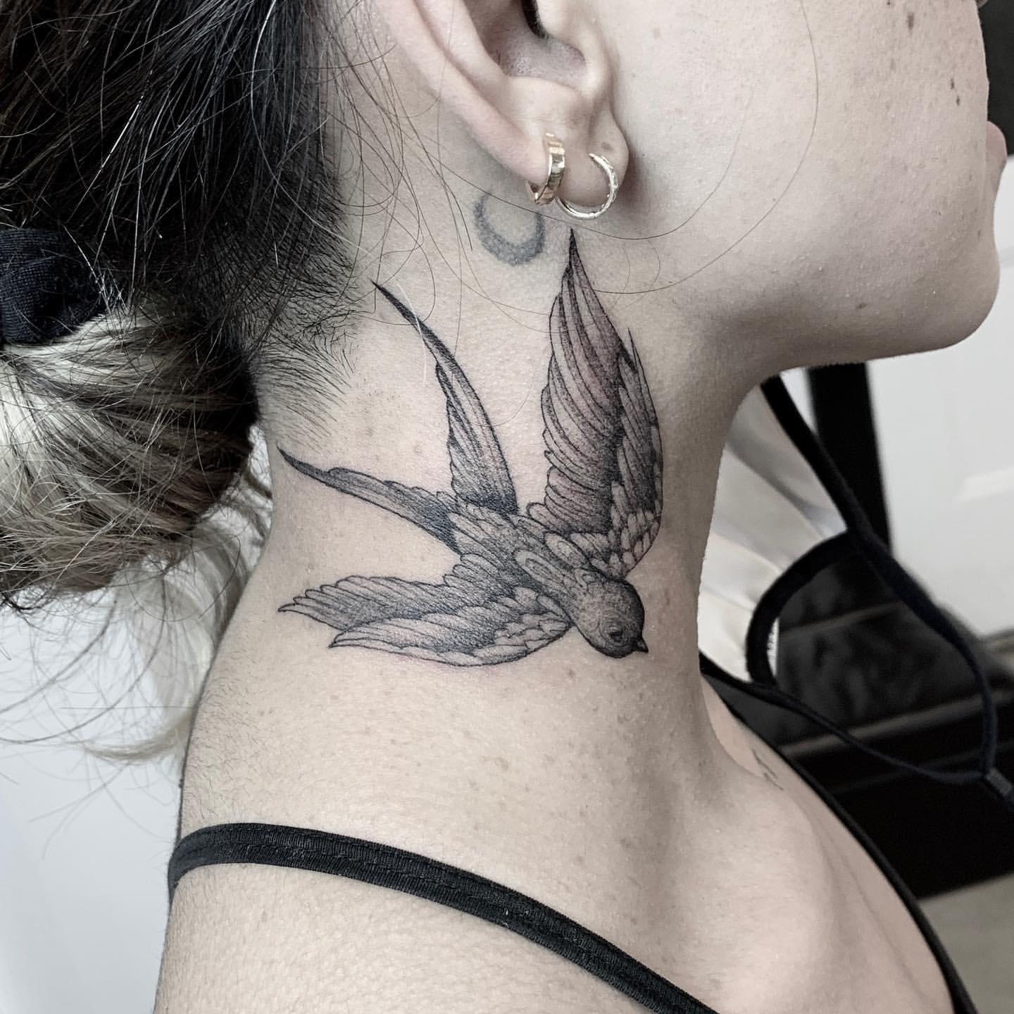 Sparrow Tattoo Ideas 20