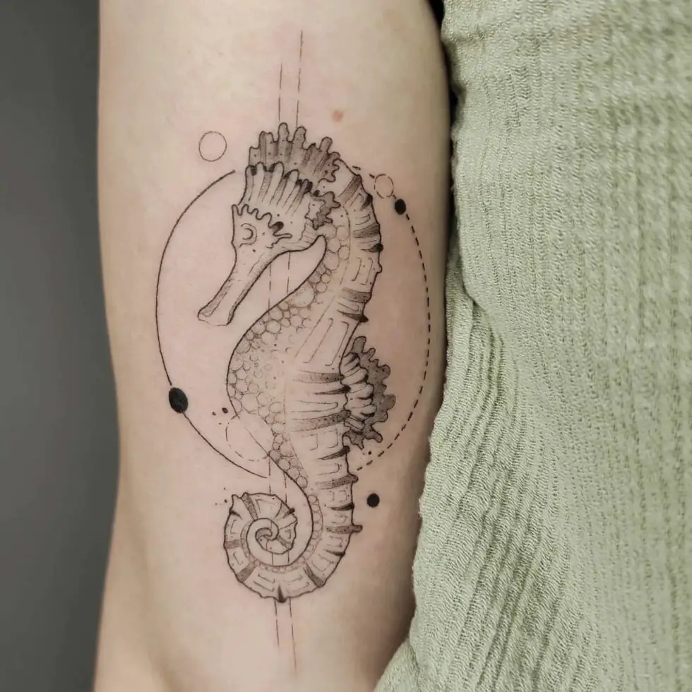 30 Vibrant and Captivating Seahorse Tattoo Ideas for Men & Women in 2024