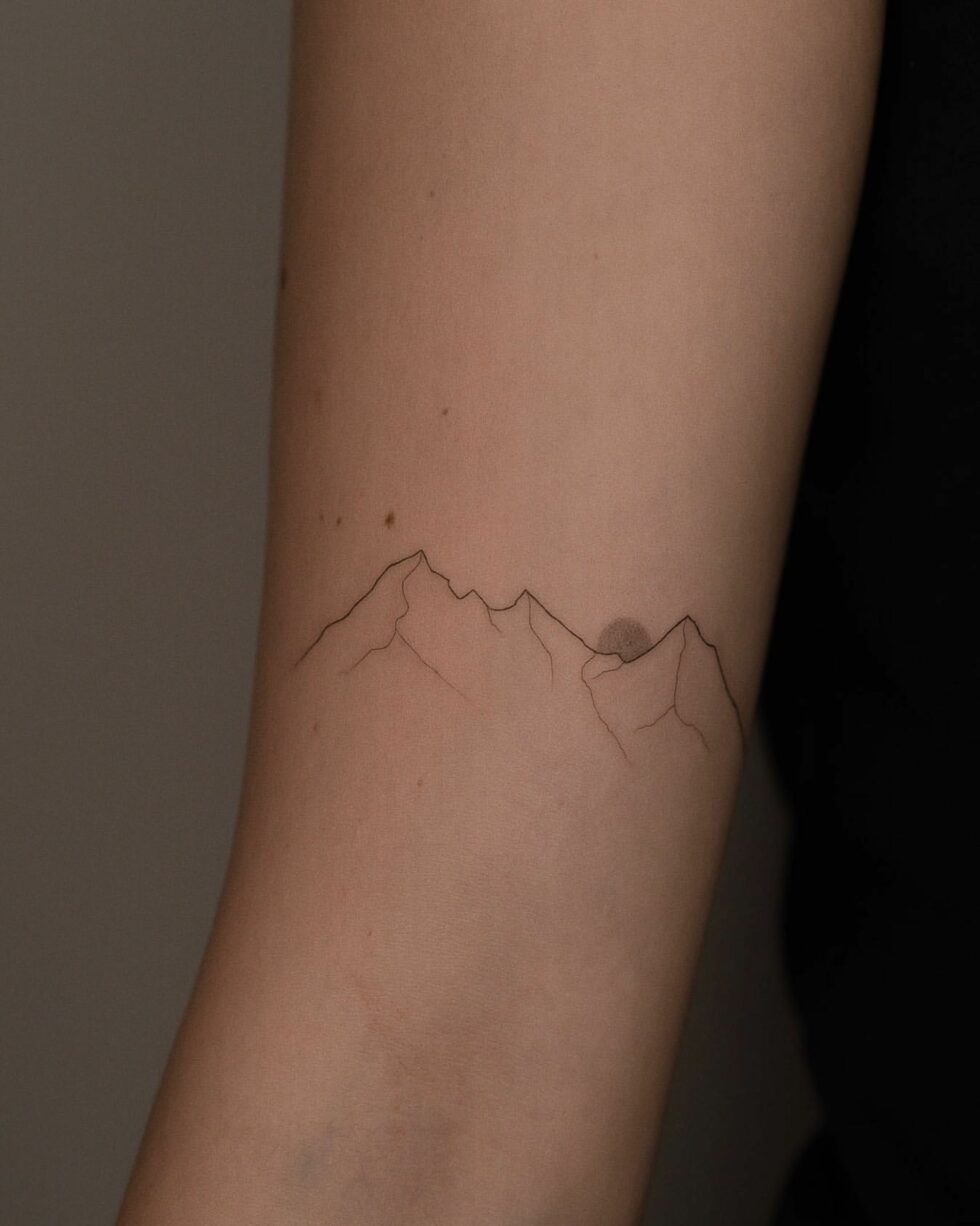 34 Magnificent Mountain Tattoo Ideas for Men & Women in 2023