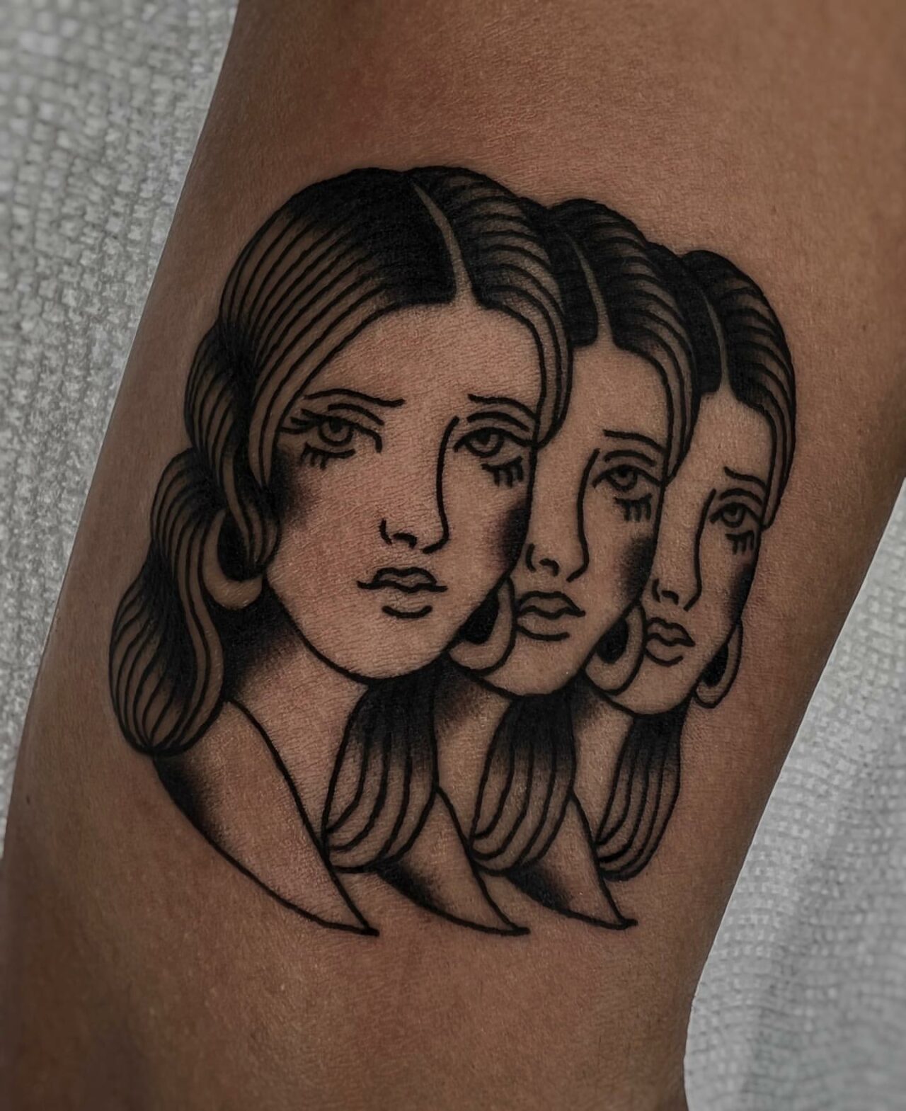 37 Striking American Traditional Tattoo Ideas to Inspire You