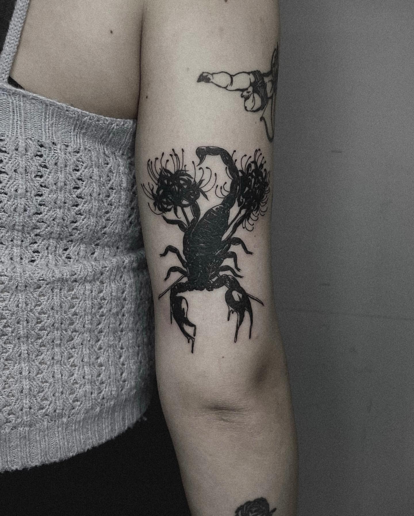 Scorpion Tattoo Ideas 18