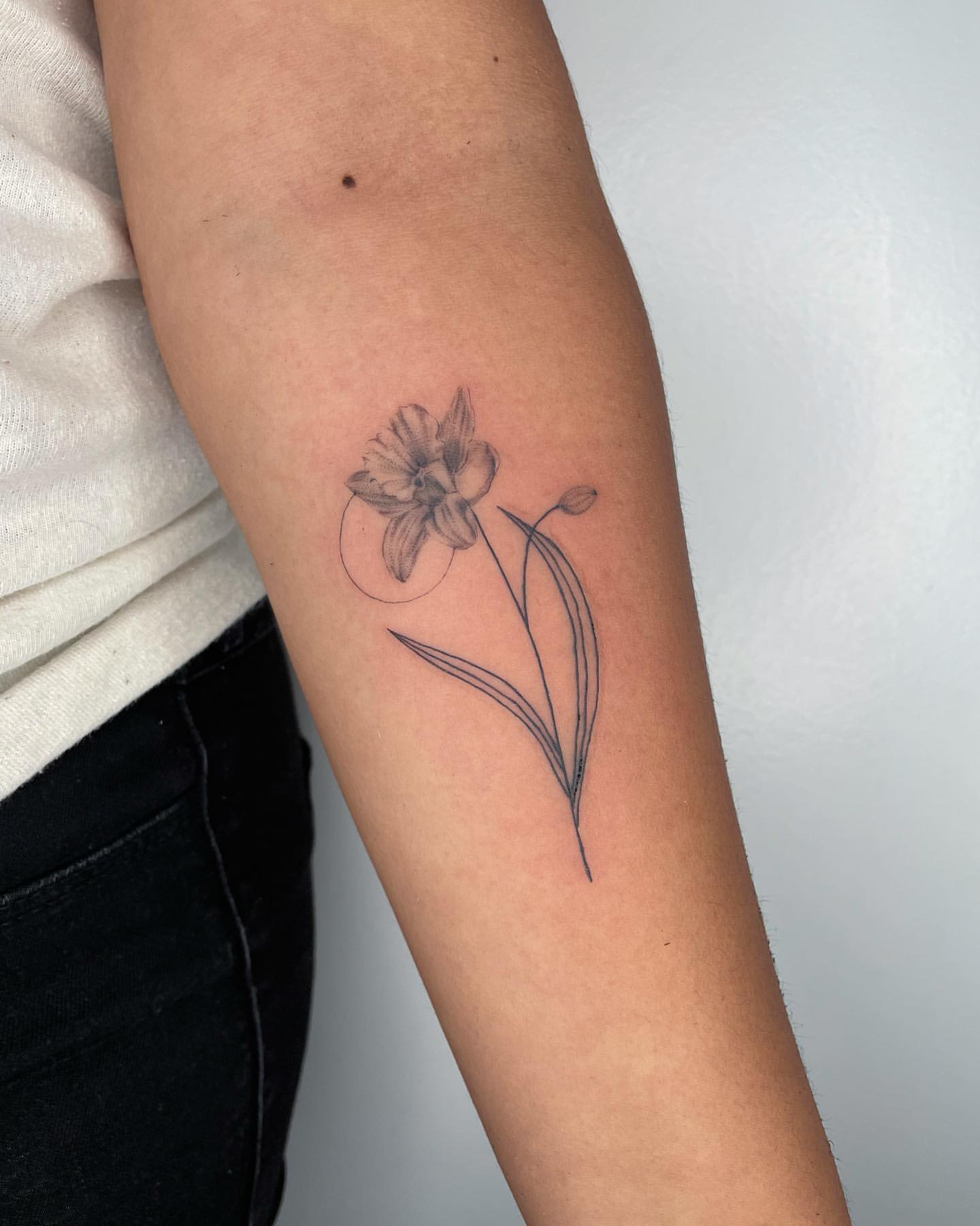 Daffodil Tattoo Ideas 10