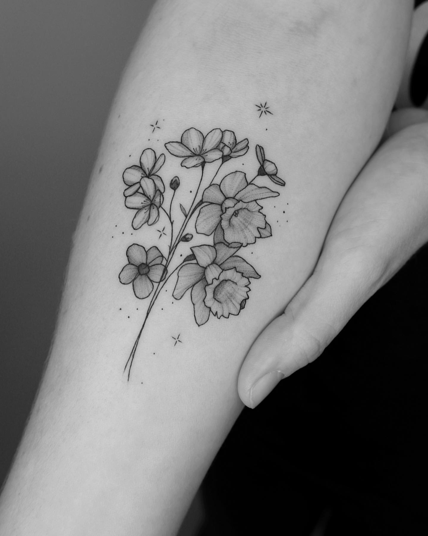 Daffodil Tattoo Ideas 17