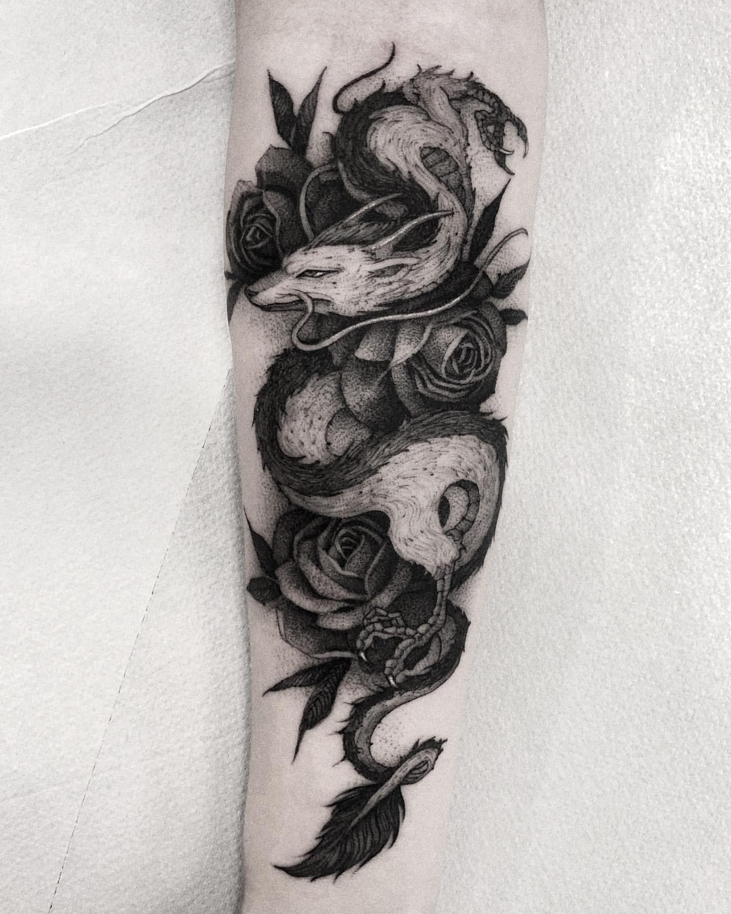 Black Rose Tattoo Ideas 9