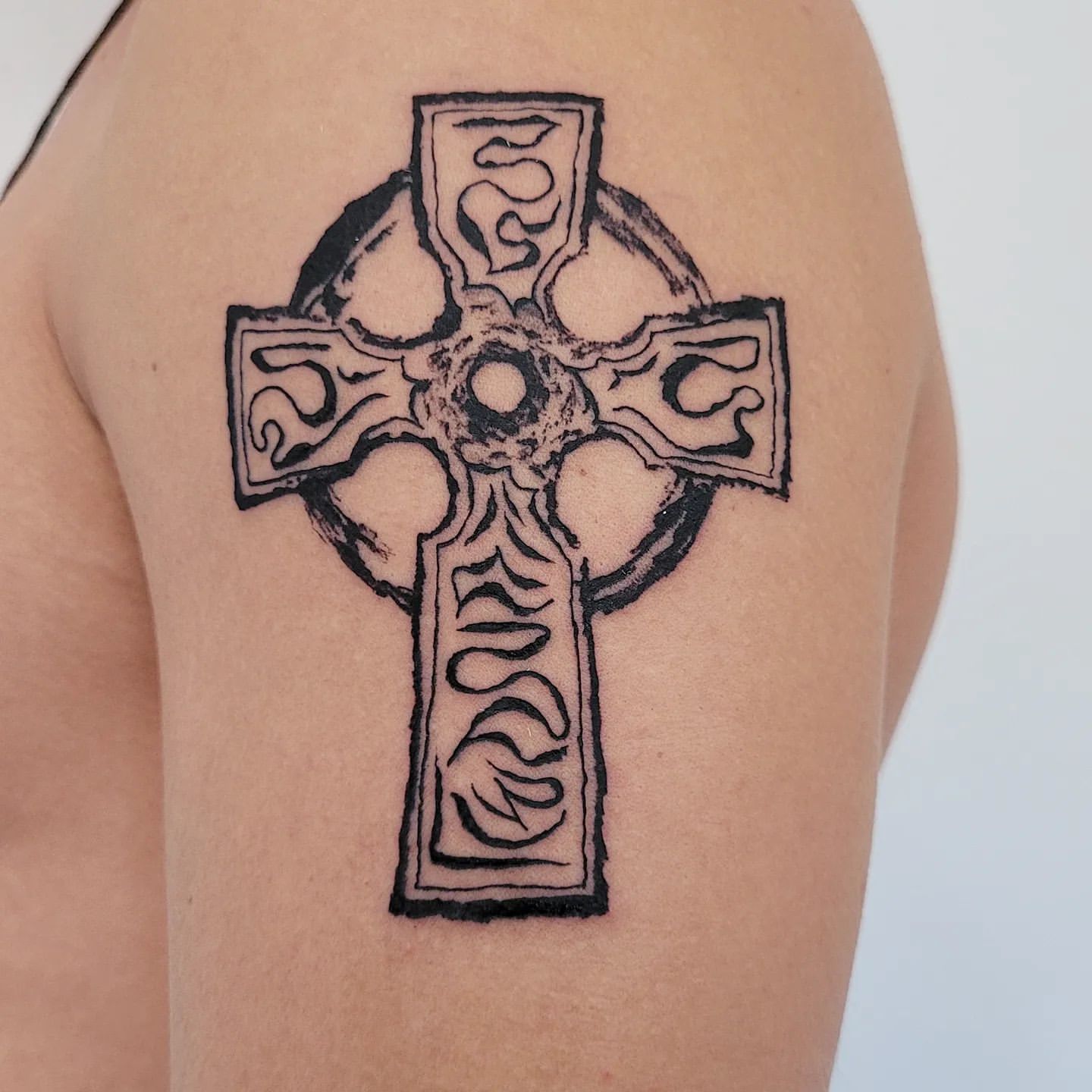 Celtic Cross Tattoo Ideas 10