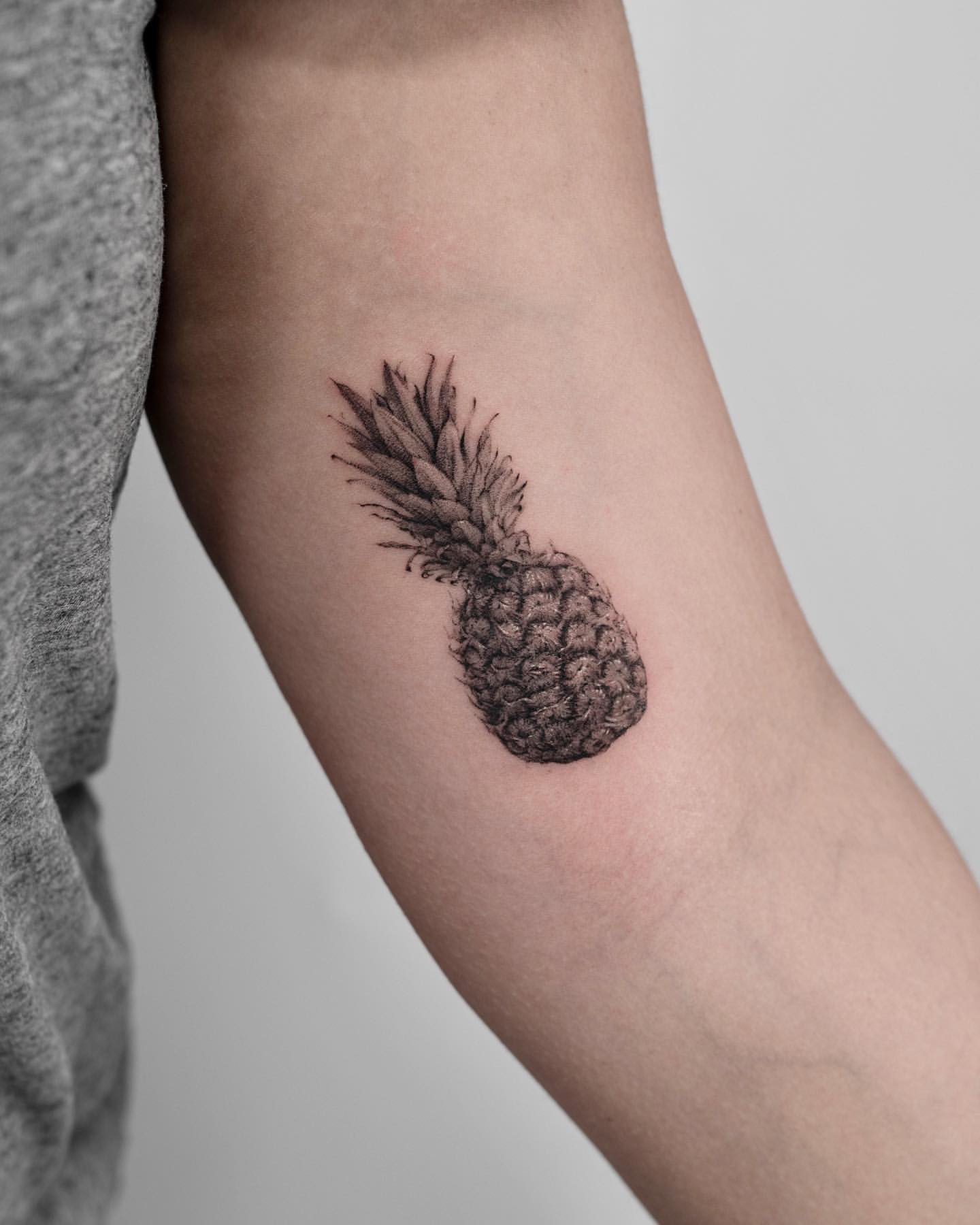 Pineapple Tattoo Ideas 16