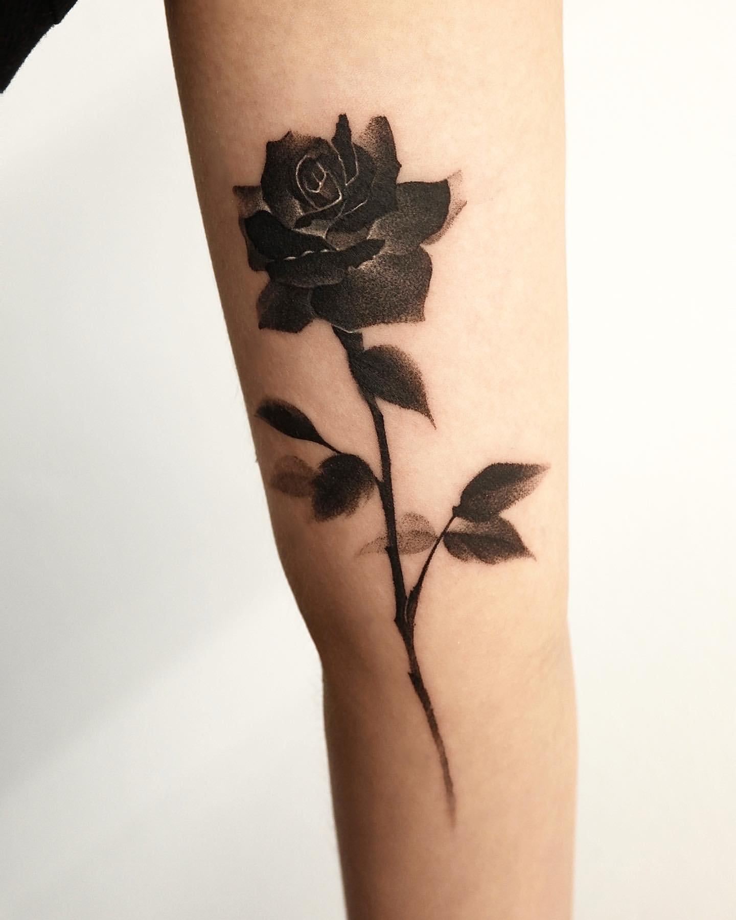 Black Rose Tattoo Ideas 26