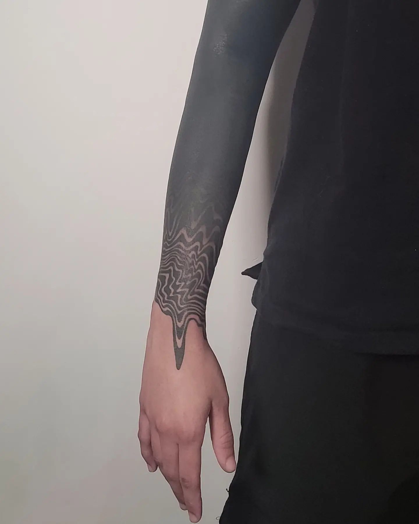 These Striking Solid Black Tattoos Will Make You Want To Go All In   KickAss Things