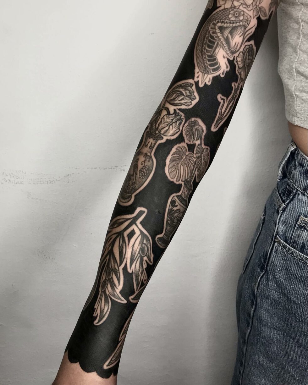 33 Breathtaking Blackout Tattoo Ideas for Men & Women in 2023