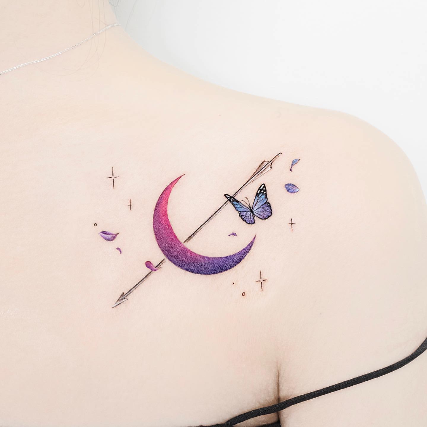 Moon Tattoo Ideas 14