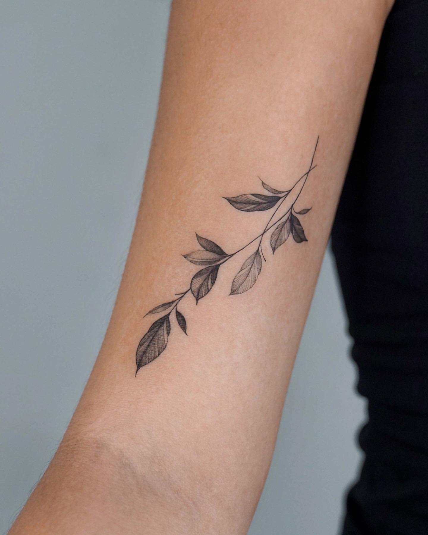Leaf Tattoo Ideas 15