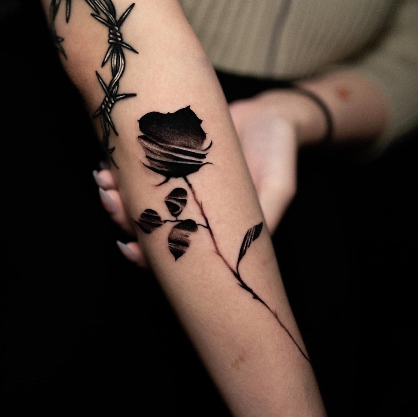 Black Rose Tattoo Ideas 27