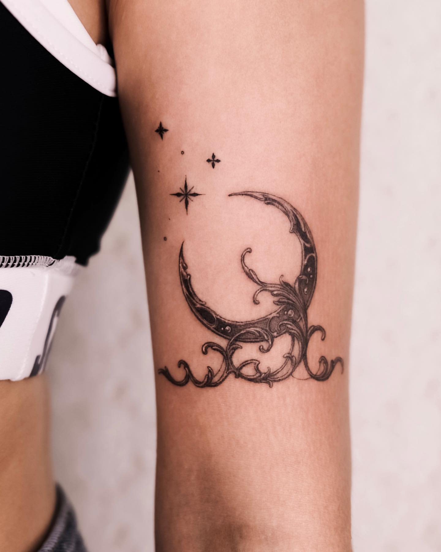 Moon Tattoo Ideas 21