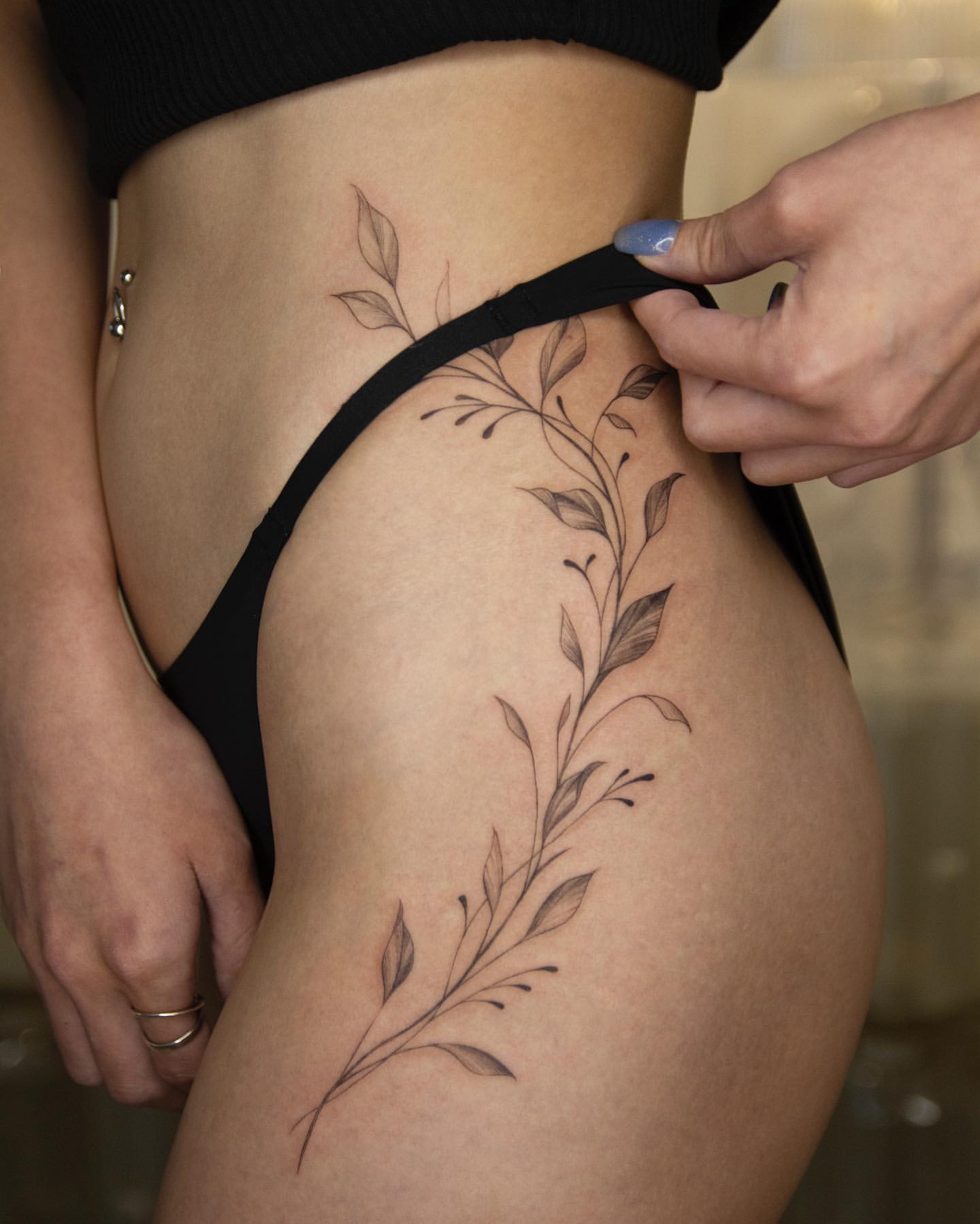 Leaf Tattoo Ideas 17