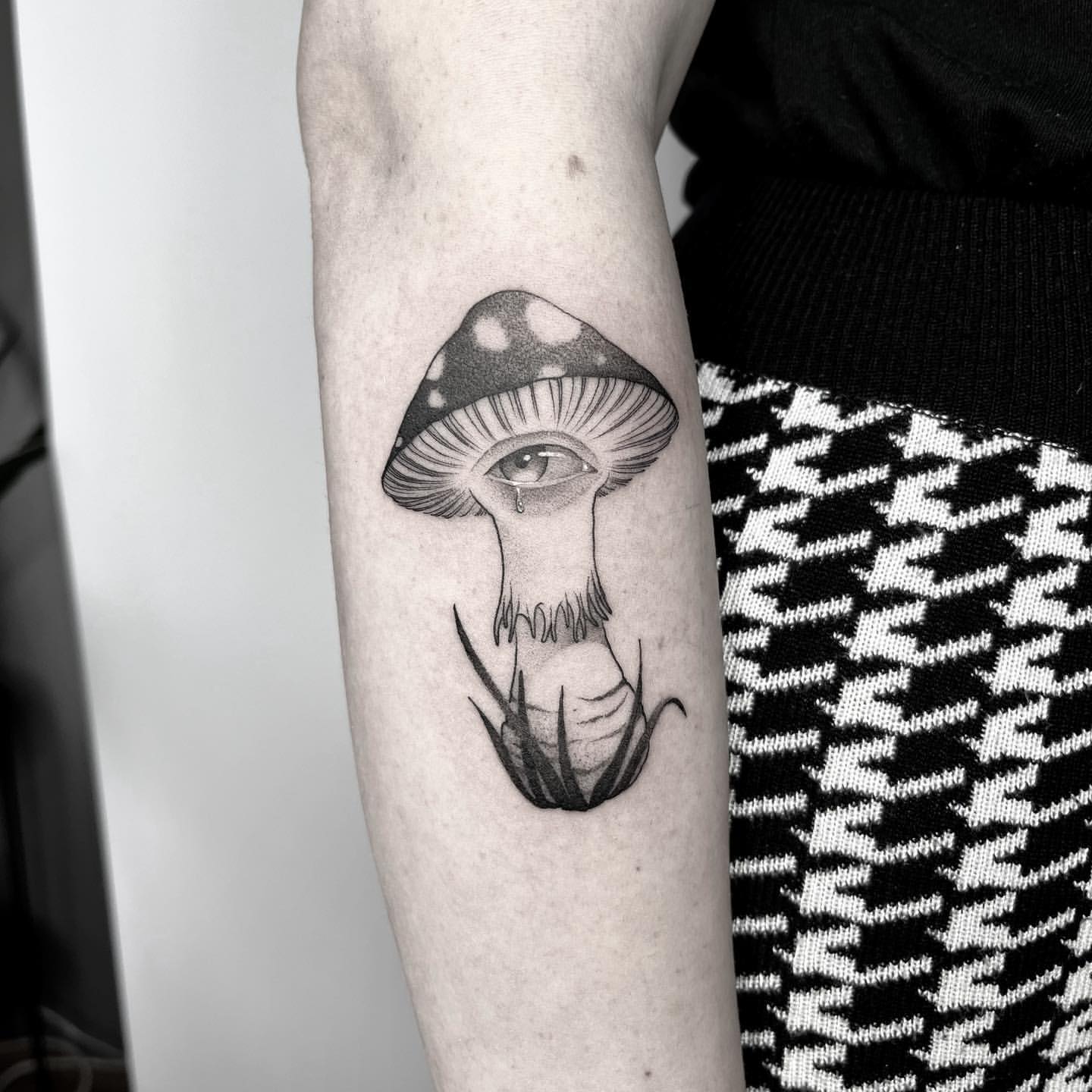 Mushroom Tattoo Ideas 17