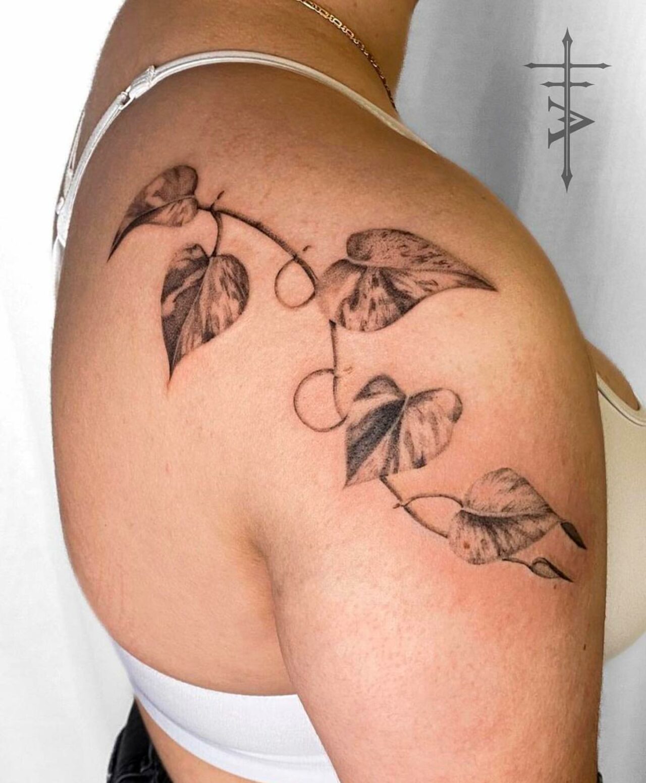 30+ Delicate Leaf Tattoo Ideas to Inspire You in 2023