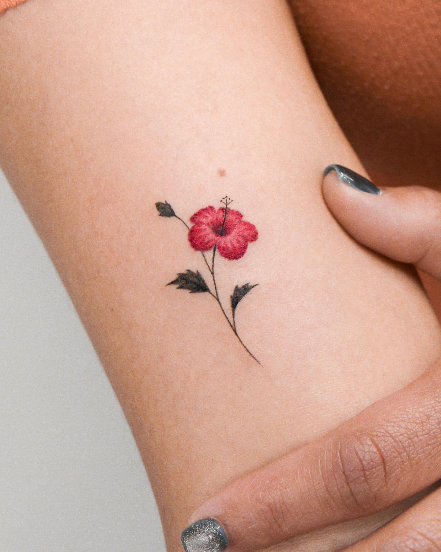 Hibiscus Tattoo Ideas 10
