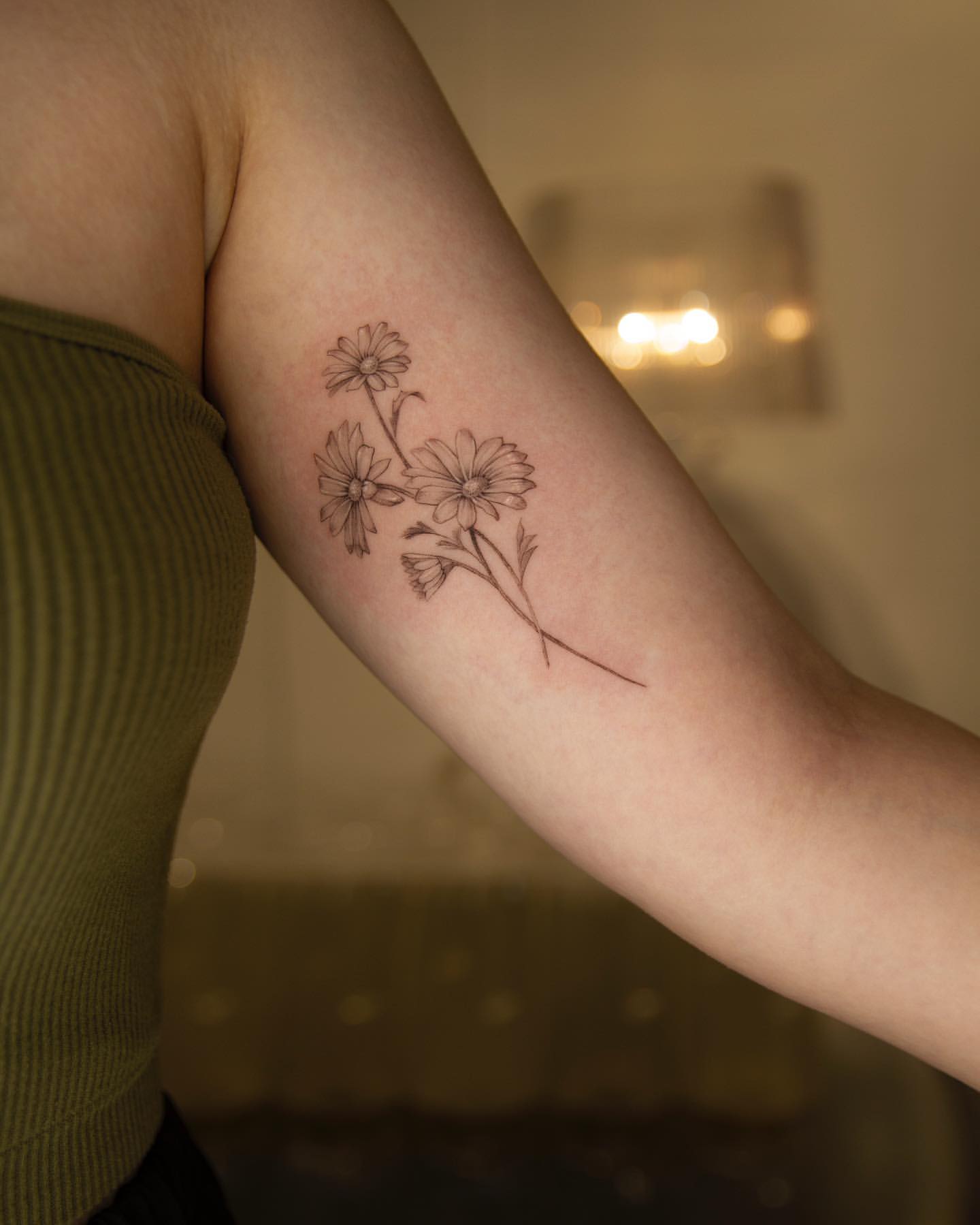 Daisy Tattoo Ideas 14