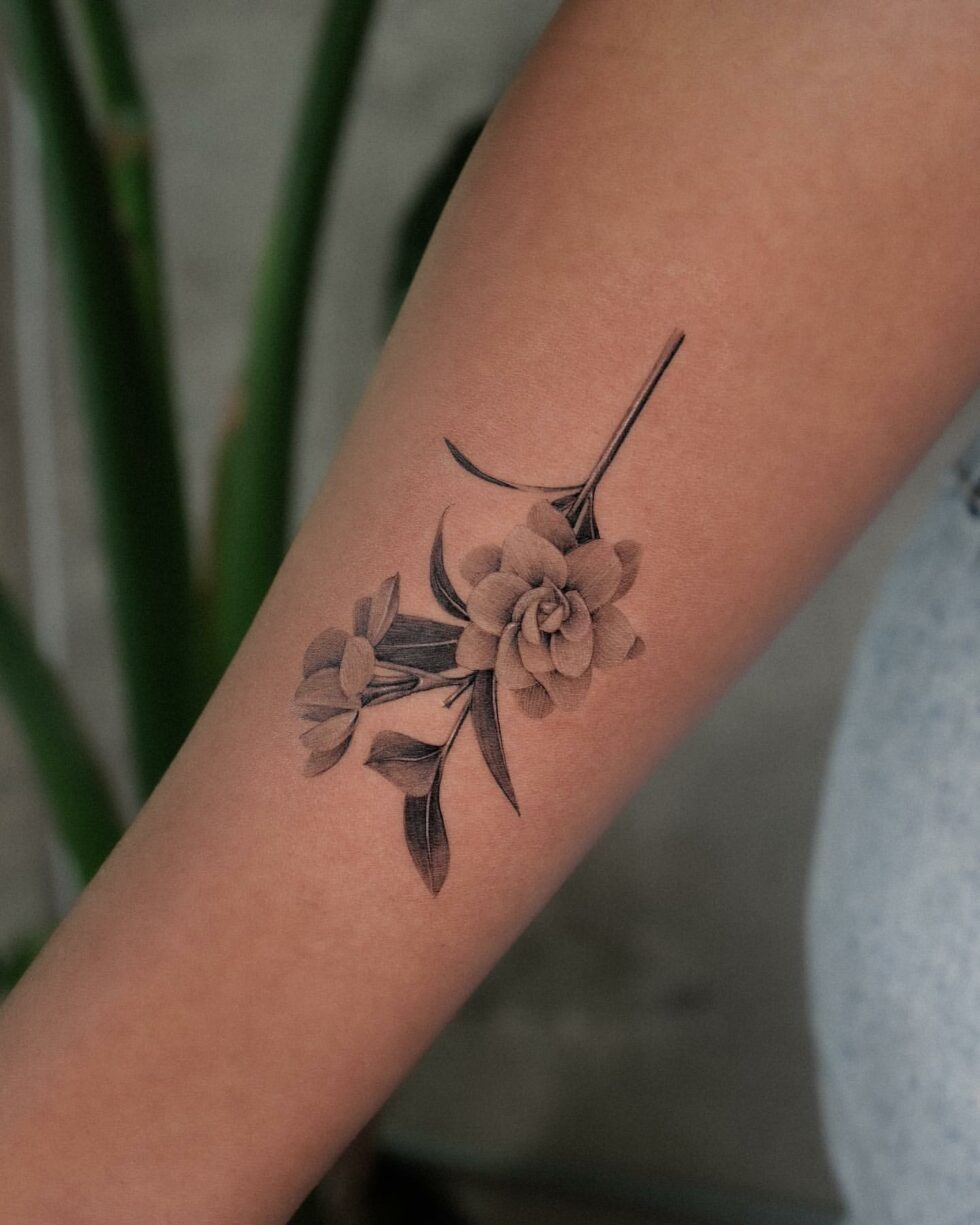 26 Stunning Gardenia Tattoo Ideas to Inspire You in 2024