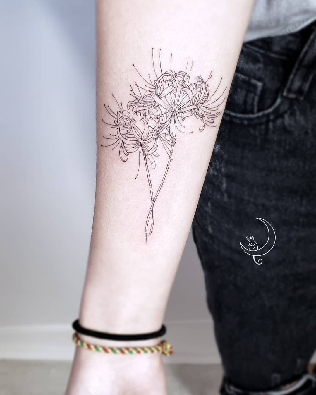 Spider Lily Tattoo Ideas 1