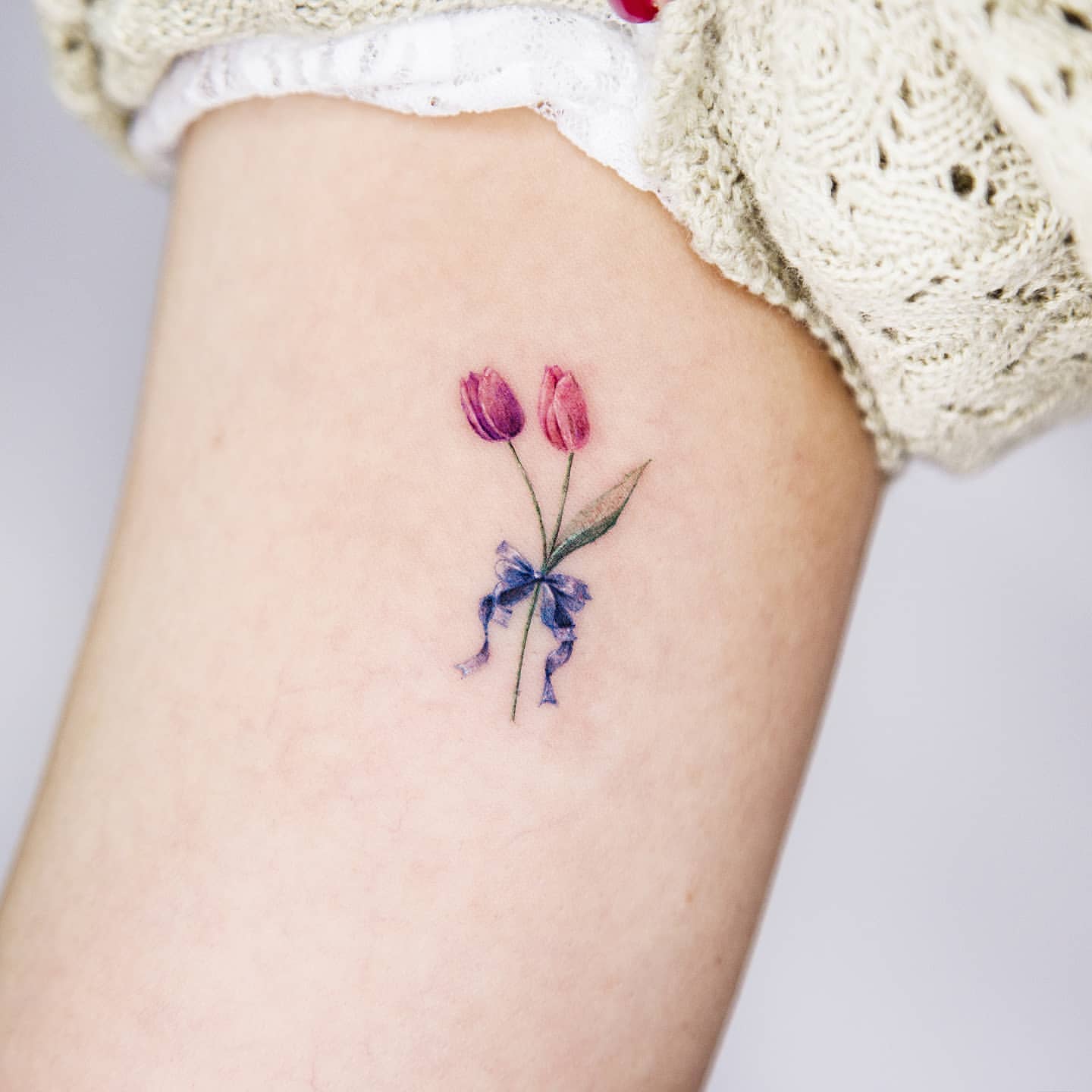 Small Flower Tattoo Ideas 4