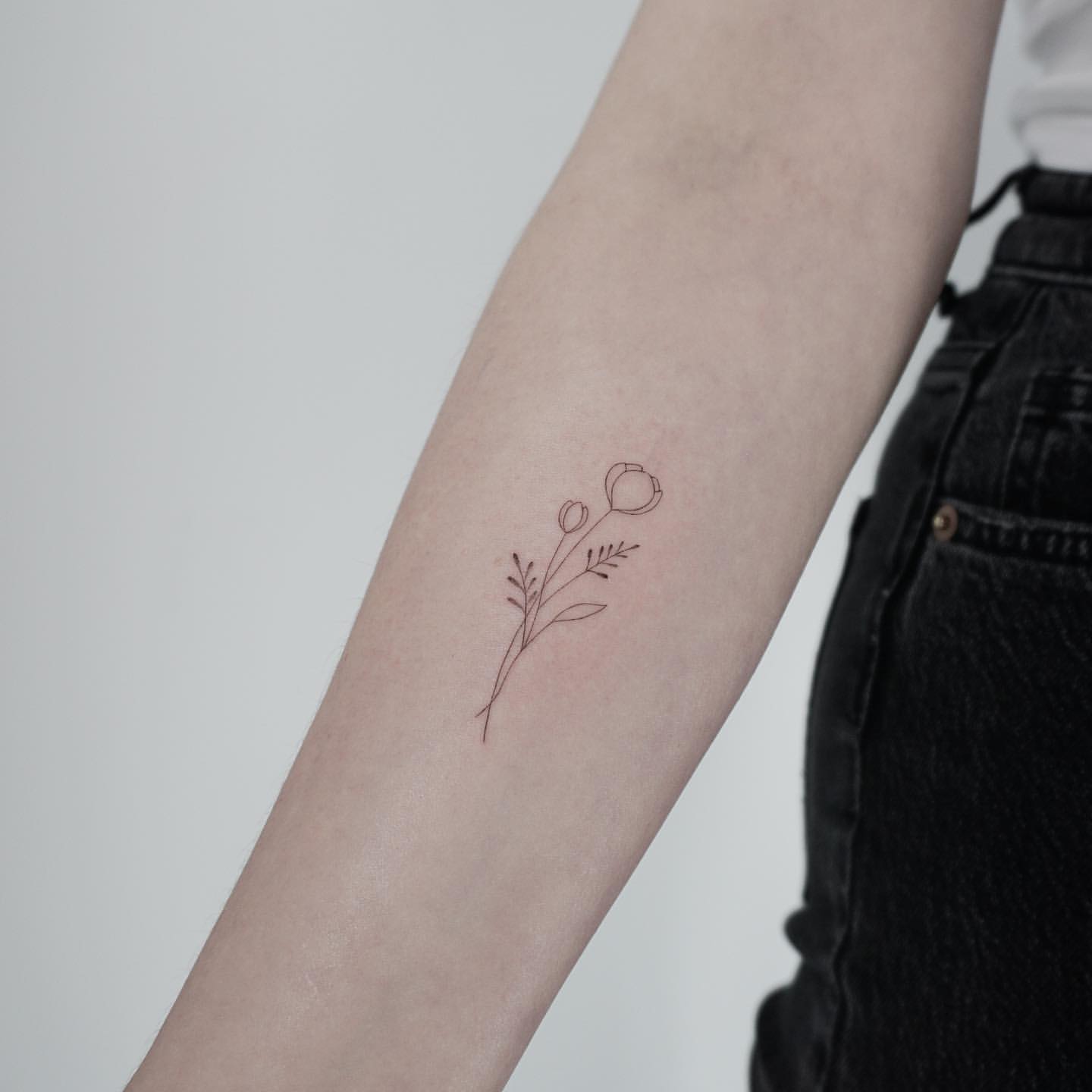 Small Flower Tattoo Ideas 24