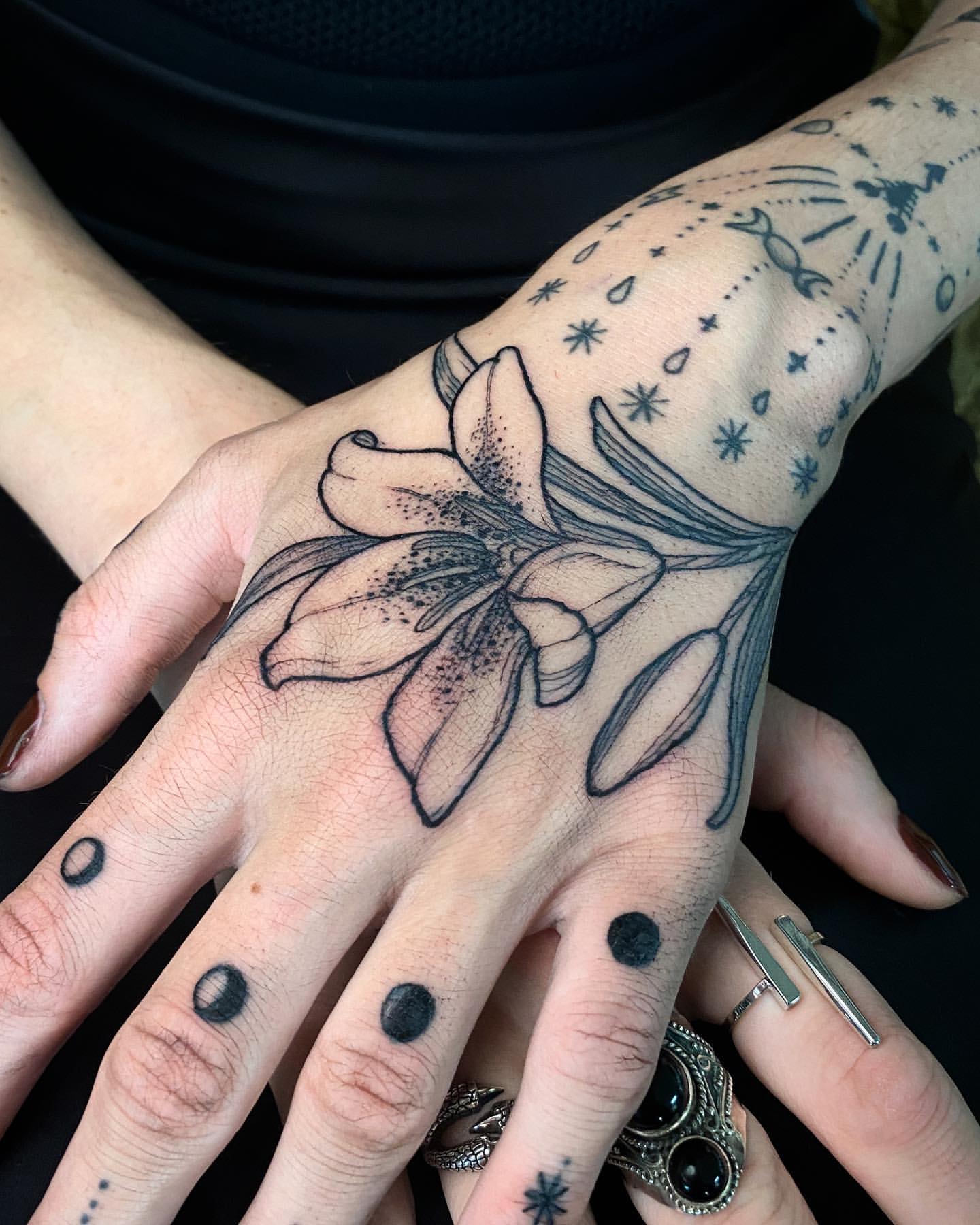 Lily Tattoo Ideas 14