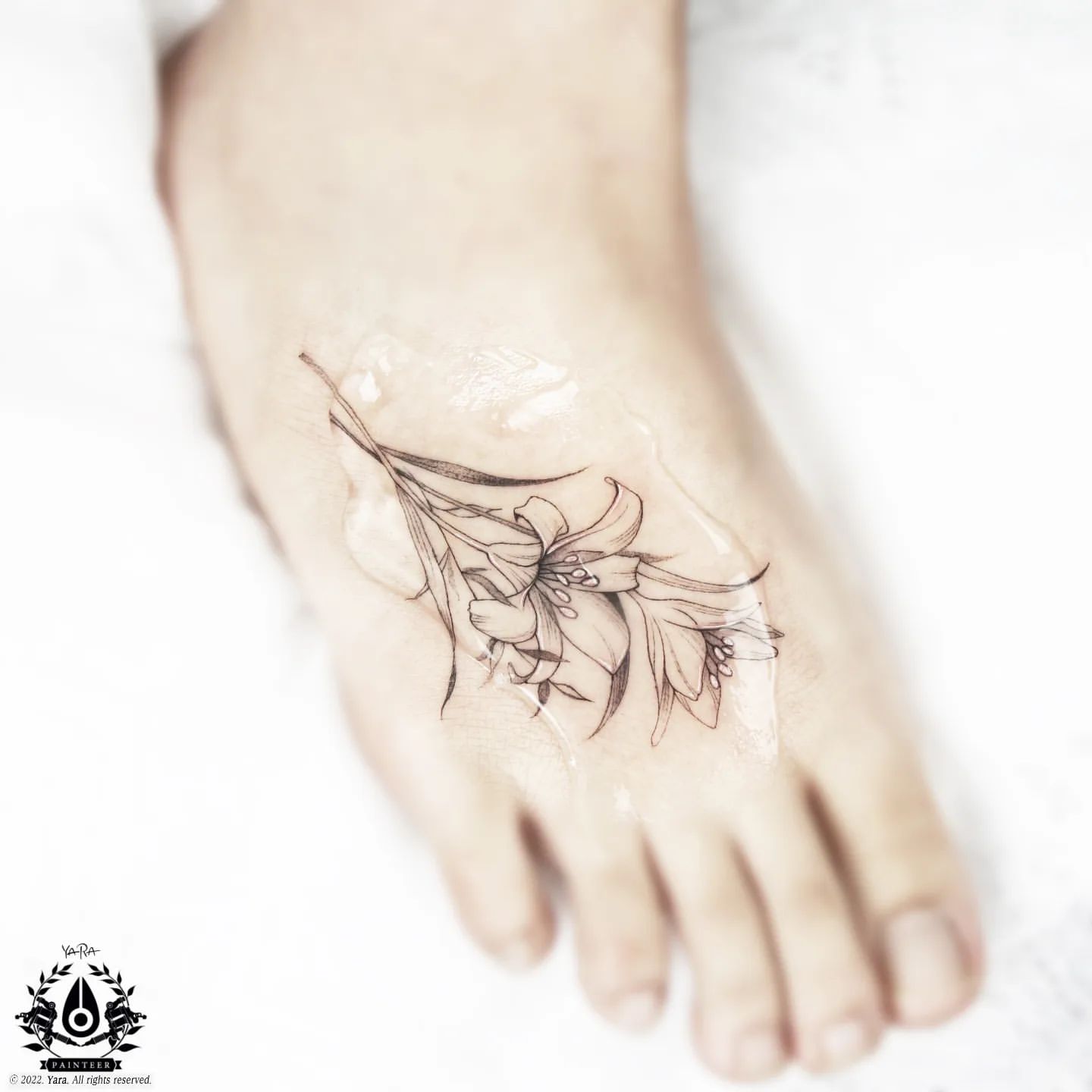 Lily Tattoo Ideas 16