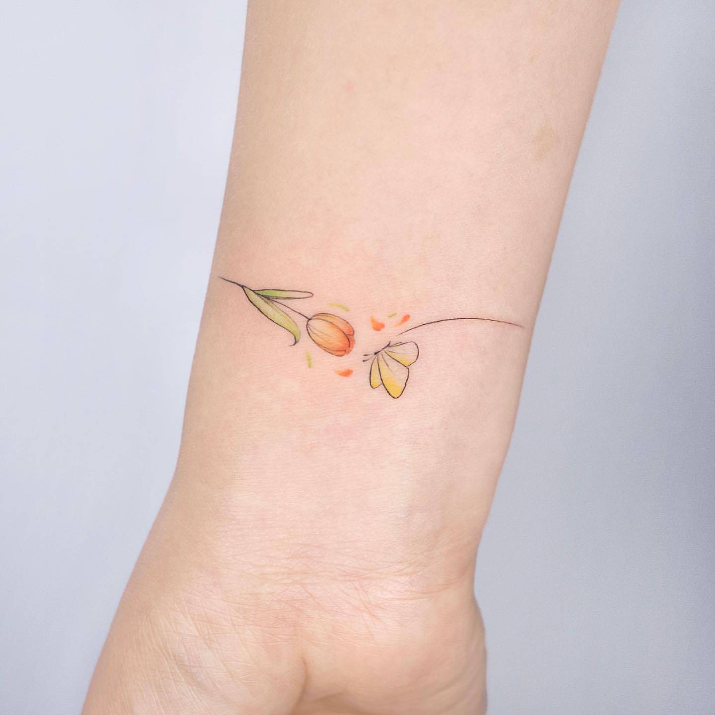 Tulip Tattoo Ideas 10