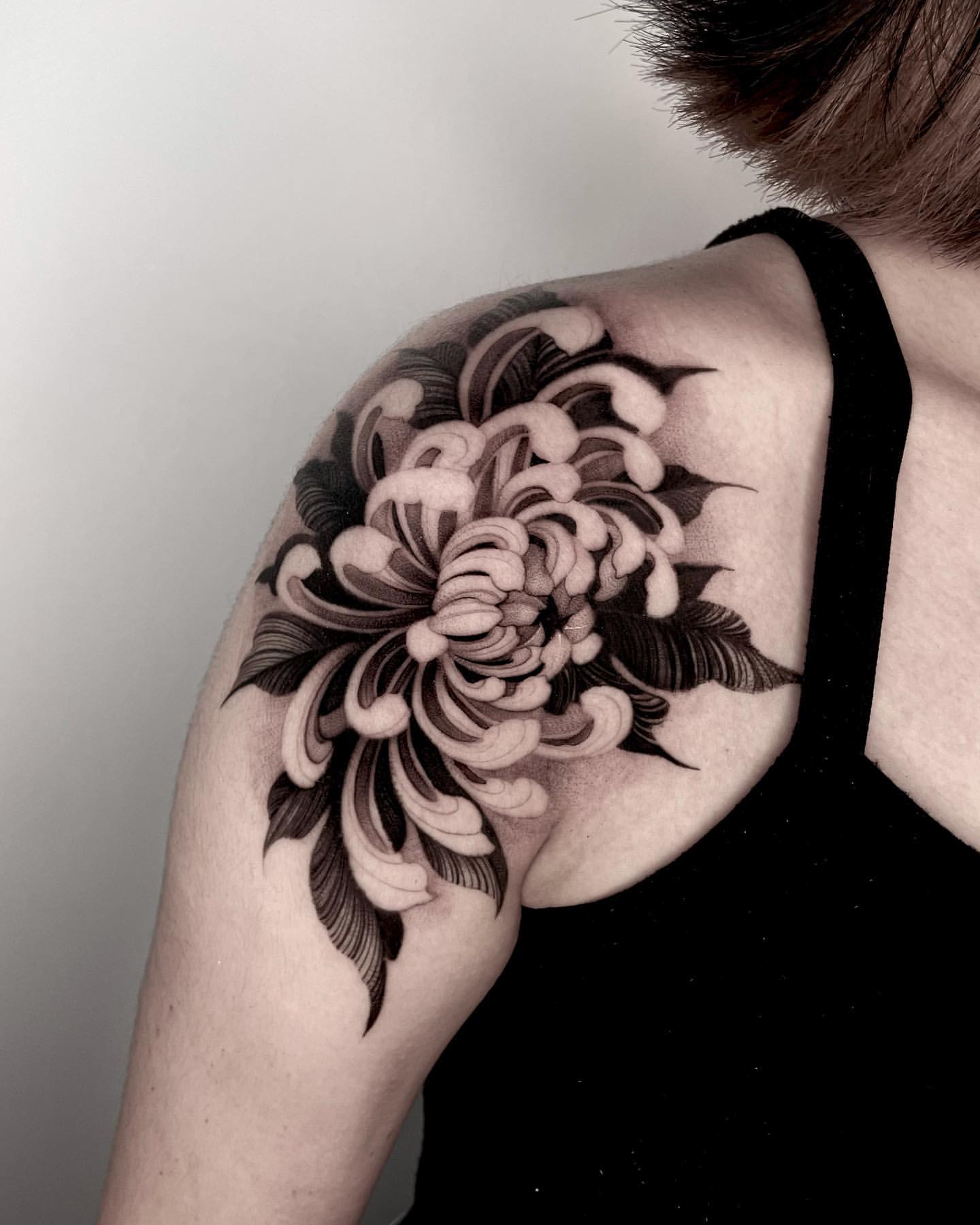 Chrysanthemum Tattoo Ideas 9