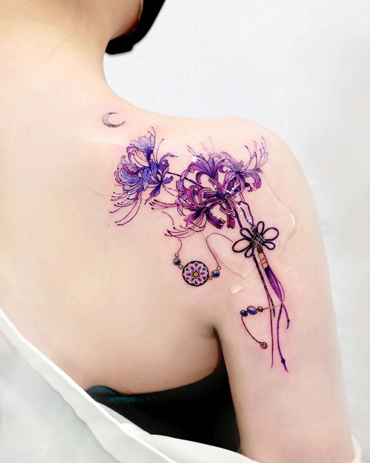 Spider Lily Tattoo Ideas 25
